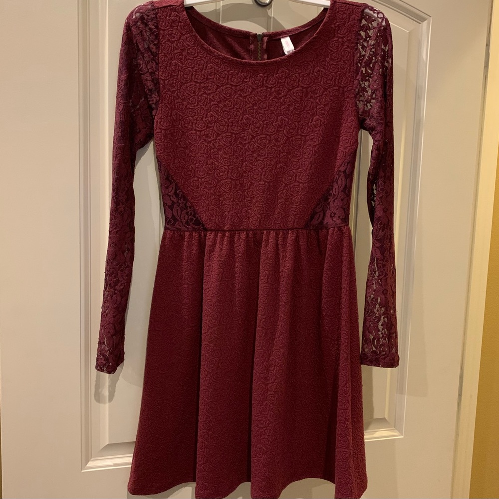 Maroon Lace Sleeved Dress